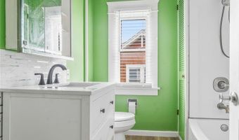 330 W Market St, Alliance, OH 44601