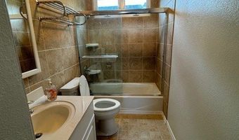 2809 Henry St A, Honolulu, HI 96817