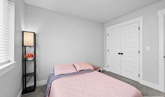 2882 Sunburst Dr, Ammon, ID 83406