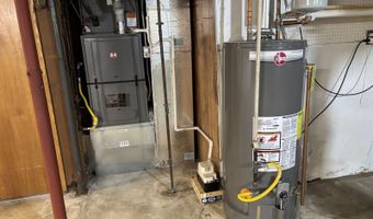 17 Ring, Athens, OH 45701