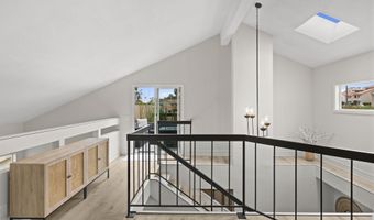1963 Swallow Ln, Carlsbad, CA 92009