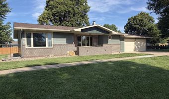 330 Fairview Dr, Aurora, NE 68818