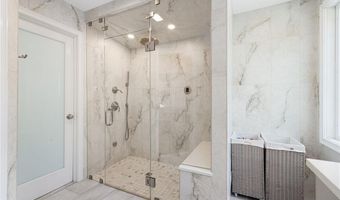 64 Fieldstone Ln, North Kingstown, RI 02874