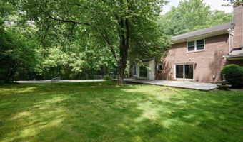 7811 CHARLESTON Dr, Bethesda, MD 20817
