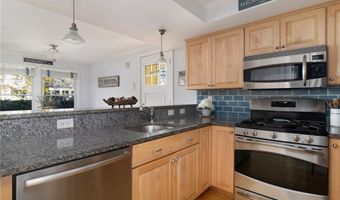 20 Narragansett Ave 905, Narragansett, RI 02882