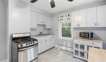 36 Harris Ave, Johnston, RI 02919