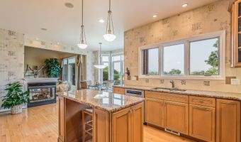 5401 Pinnacle Ct, Ann Arbor, MI 48108