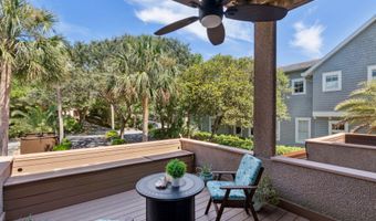 2058 BEACH Ave, Atlantic Beach, FL 32233