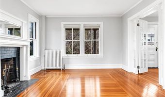 9 Linden Ave, East Providence, RI 02916