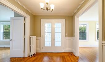 85 Church Dr, Cheshire, CT 06410