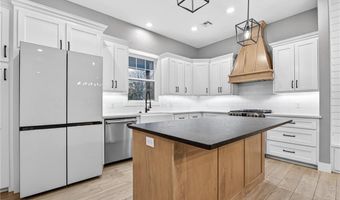 1914 Ebbing Loop, Barling, AR 72923