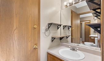 406 W Cline St, Aurora, MO 65605