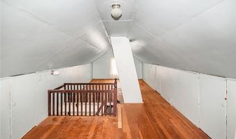4 Atlantic St, Newport, RI 02840