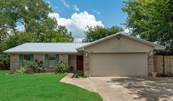 802 N Spears St, Alvarado, TX 76009
