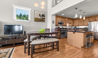 3990 ABBEY Ln B411, Astoria, OR 97103