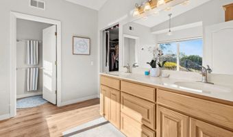 1033 Via Contenta, Escondido, CA 92029