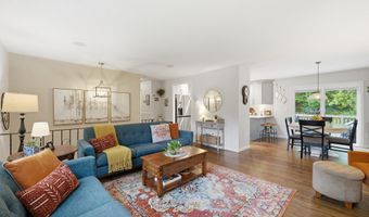 32 Whippoorwill Rd, Bethel, CT 06801