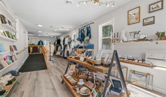 623 E Main St, Anoka, MN 55303