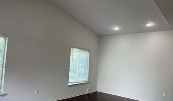 5888 Villa France Ave, Ann Arbor, MI 48103