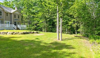 25 Lake Grove Ln, Auburn, ME 04210