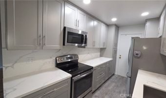 5400 Lindley Ave 105, Encino, CA 91316