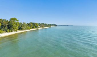 N7240 Hwy 42, Algoma, WI 54201