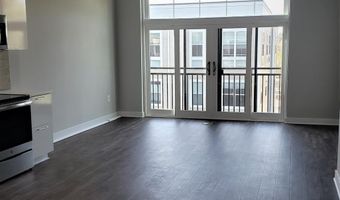 989 S BUCHANAN St 411, Arlington, VA 22204