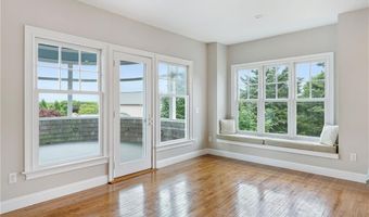 21 Bonnet View Dr, Jamestown, RI 02835