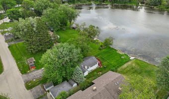 22719 W Silver Lake Ave, Antioch, IL 60002