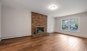 20 Dogwood Dr, Allendale, NJ 07401