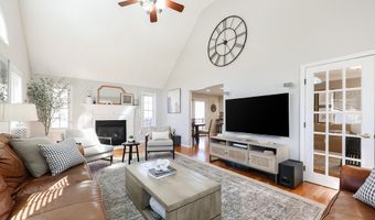 35 Christopher Dr, Attleboro, MA 02703