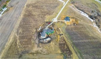 16 Livingston Ln, Adel, IA 50003