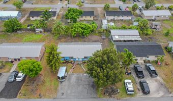 1043 NE 20th St, Belle Glade, FL 33430