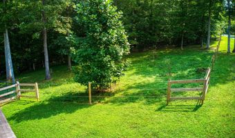 326 Goad Mill Ln, Allardt, TN 38504