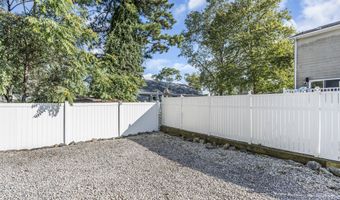 745 Halliard Ave, Beachwood, NJ 08722