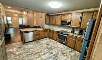 307 S Shady Ln, Benton, AR 72015