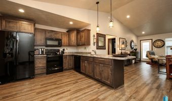 2720 E Sunburst Dr, Brandon, SD 57005