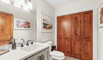 175 Lithia Way 303, Ashland, OR 97520