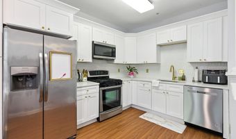8244 QUILL POINT Dr, Bowie, MD 20720