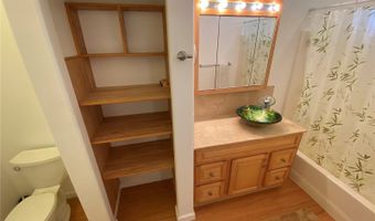 1268 Ulupii St, Kailua, HI 96734