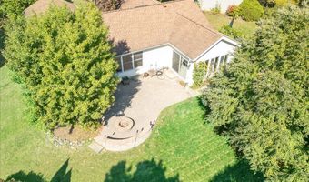 721 Brentwood Ct, Algonquin, IL 60102