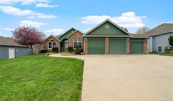 16011 Cedar St, Basehor, KS 66007