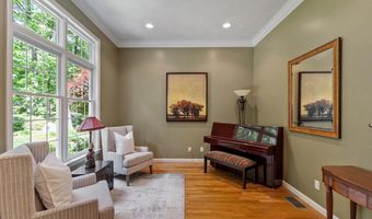 277 Main St, Bolton, MA 01740