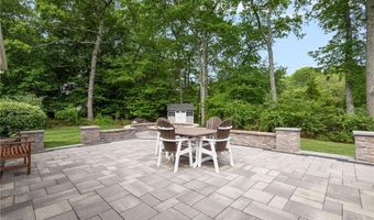 80 Douglas Dr, North Kingstown, RI 02874