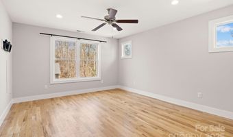 308 London Rd, Asheville, NC 28803