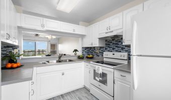 3075 Ala Poha Pl 1807, Honolulu, HI 96818