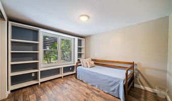 252 S 8th St, Aransas Pass, TX 78336