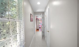 2 Scenic Ridge Ct, Coventry, RI 02816