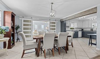 205 Barefoot Ln, Atlantic Beach, NC 28512