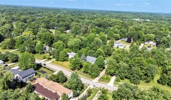 561 Willard Rd, Aurora, OH 44202
